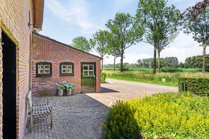 Photo 105 of Hoogveldsestraat 15