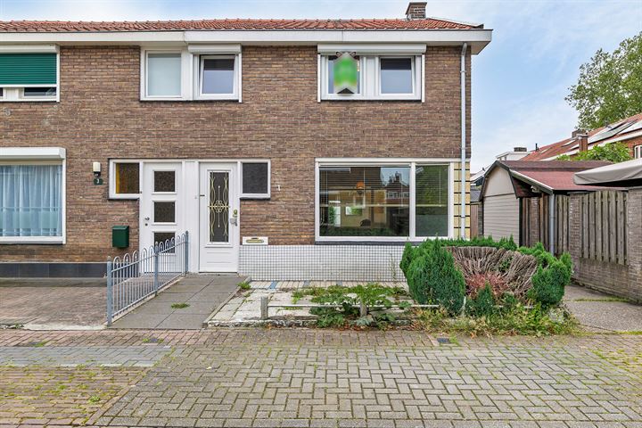 Bekijk foto 3 van Beatrixstraat 1