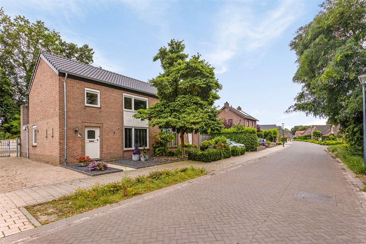 Bekijk foto 3 van Langstraat 20