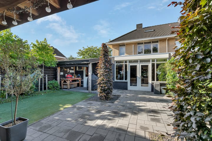 Foto 22 van Koningsvaren 10