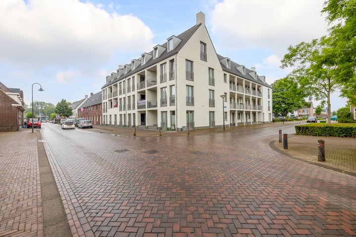 Bekijk foto 1 van Sluisstraat 71