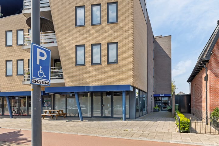 Foto 8 van Oldenzaalsestraat 205-1