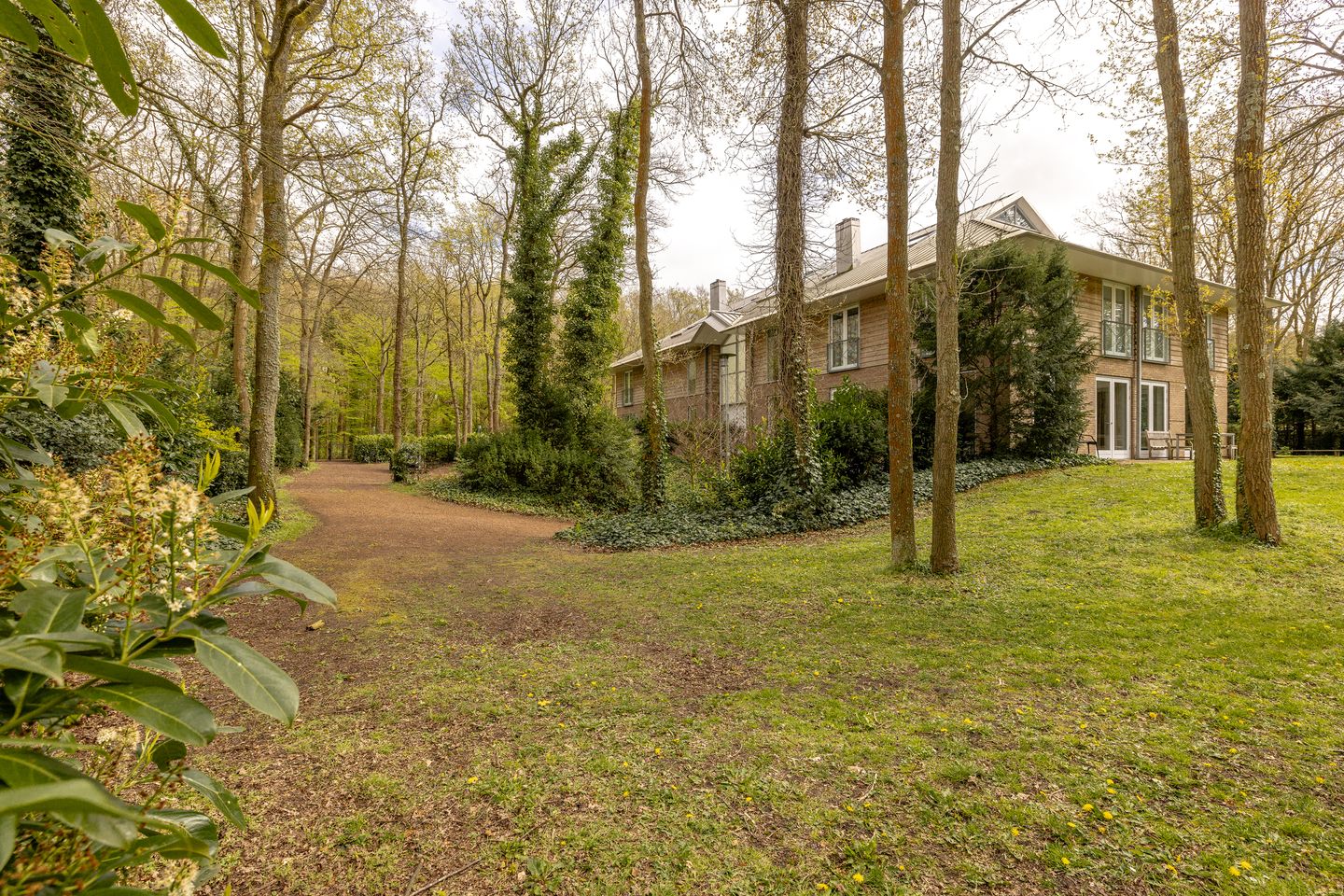 Photo 50 of Van Vollenhovenlaan 28