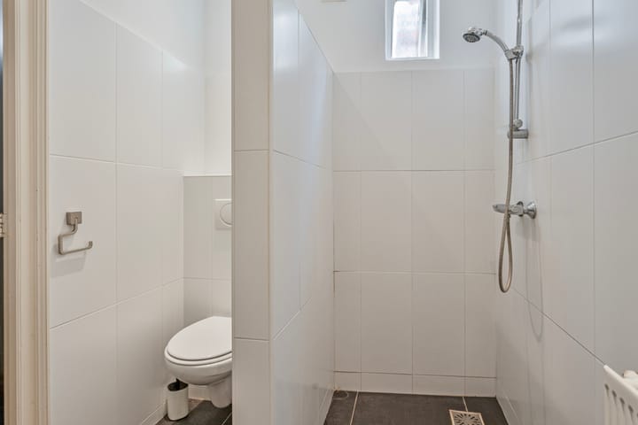 Photo 6 of Engstraat 7