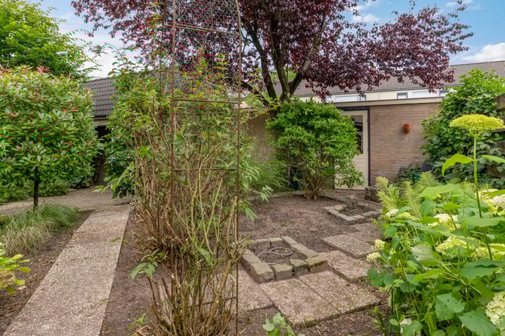 Foto 28 van Burgemeester W Martenslaan 18