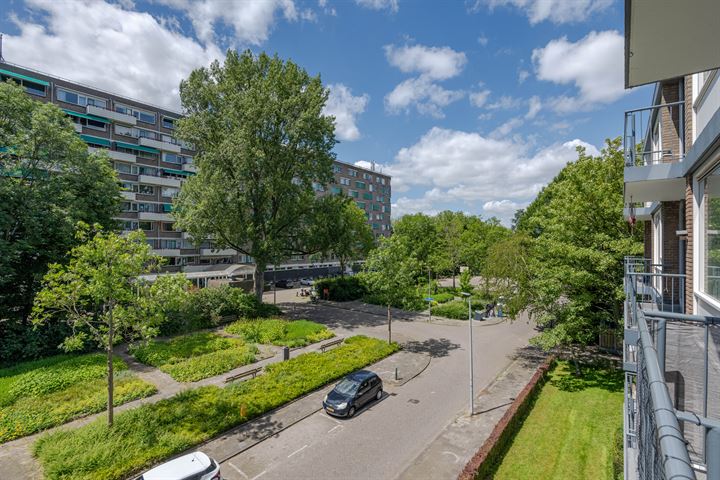 Bekijk foto 18 van Van Langendonckstraat 88