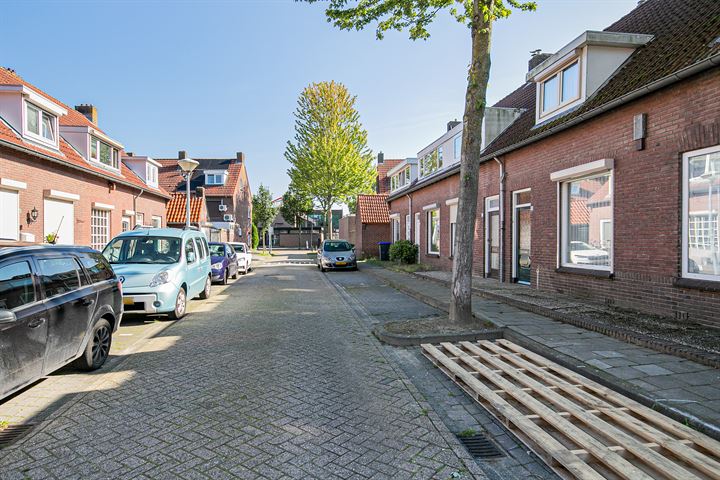 Bekijk foto 27 van Diepenbrockstraat 7