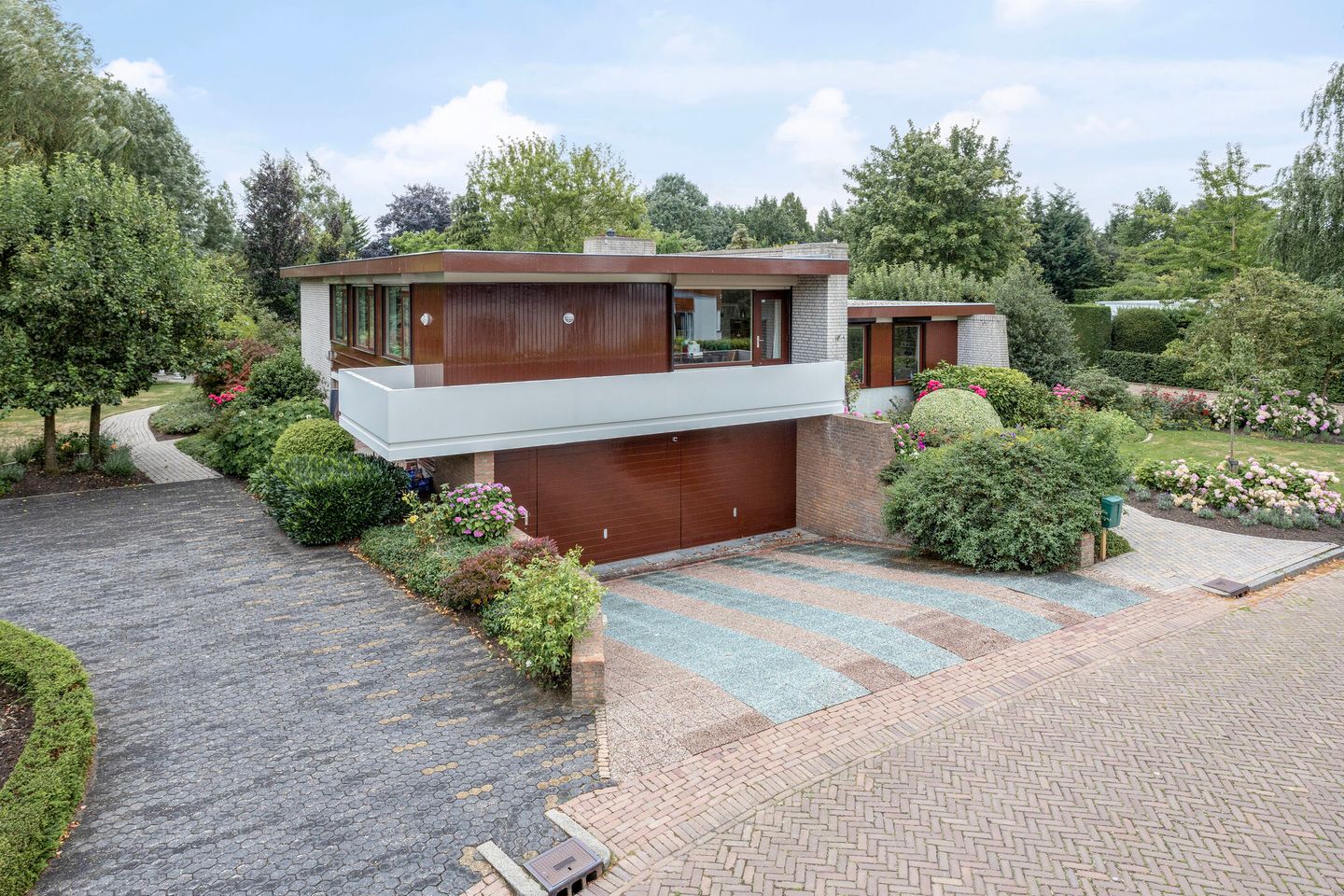 Foto 1 van Mezenlaan 1