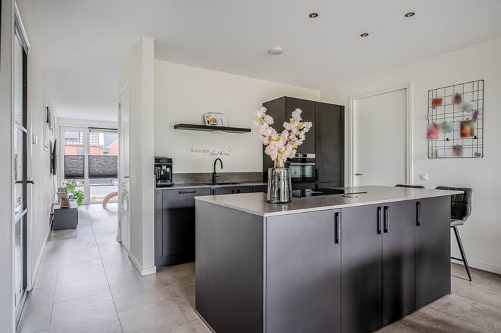 Foto 12 van Graauwedijk 51