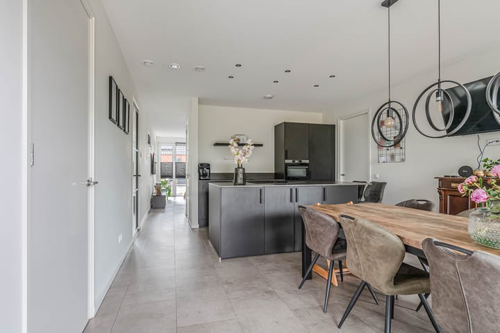 Foto 16 van Graauwedijk 51