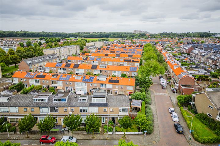 Bekijk foto 43 van Narcisstraat 2