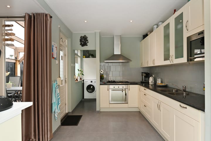 Foto 13 van Goudenregenstraat 4