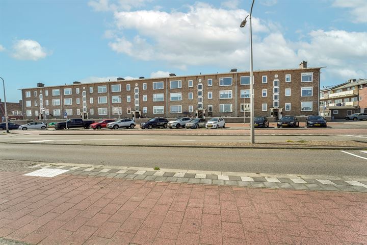 Bekijk foto 36 van Rijnmond 7