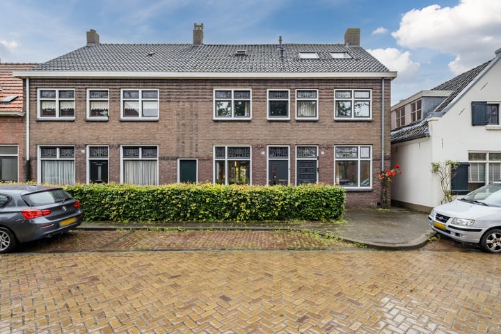 Bekijk foto 1 van Kerkstraat 42