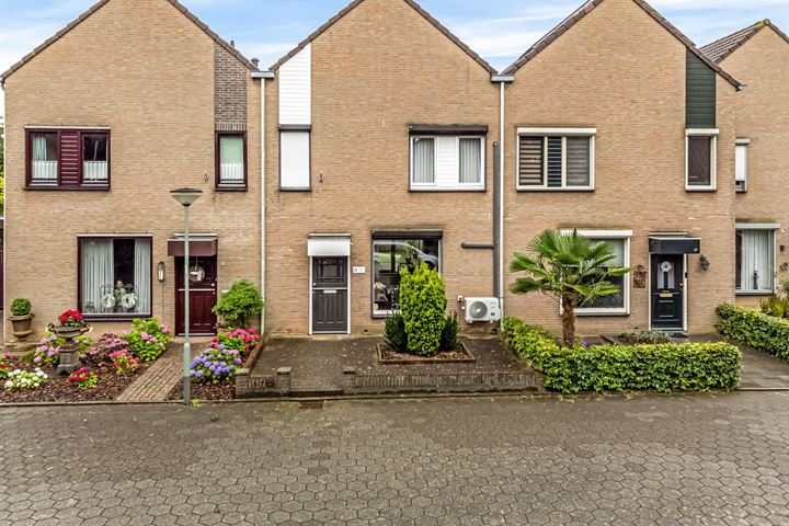 Bekijk foto 1 van Ranonkelstraat 35