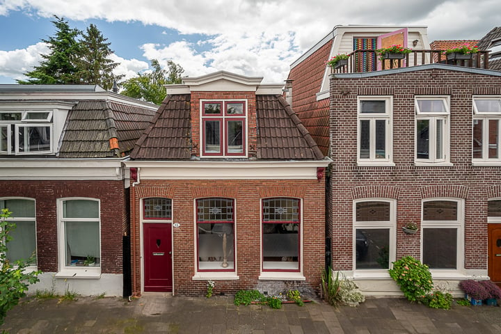 Bekijk foto 1 van Mauritsdwarsstraat 15