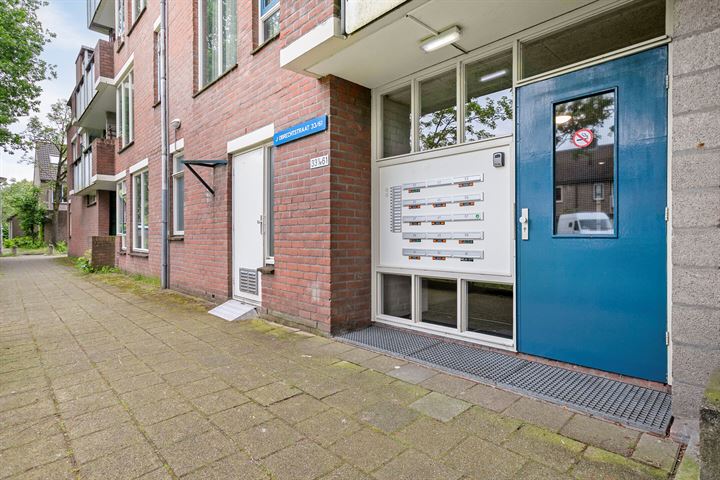 Bekijk foto 5 van Jacob Obrechtstraat 53