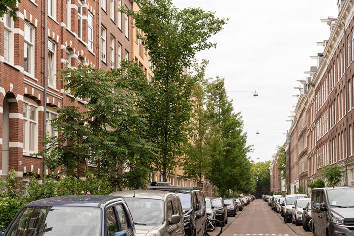 Bekijk foto 31 van Van Oldenbarneveldtstraat 58-4