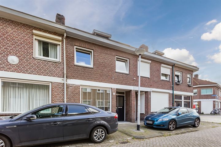 View photo 1 of Gebroeders van Eijckstraat 10