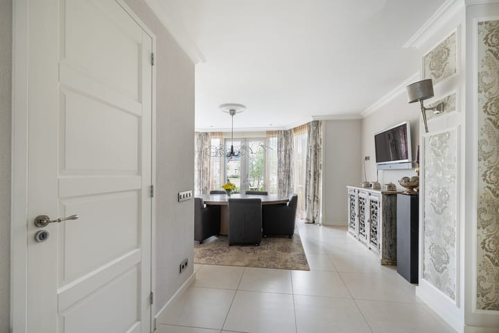 Foto 11 van Albrandswaardseweg 54