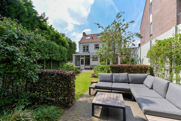 View photo 64 of Loevestraat 30