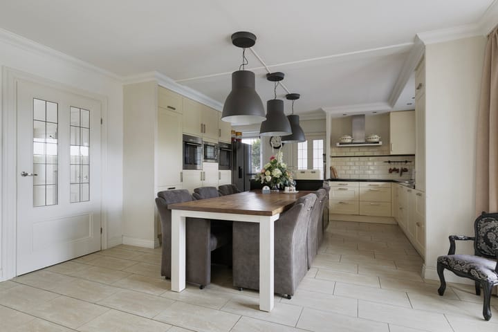 Foto 15 van Ravenseweg 11