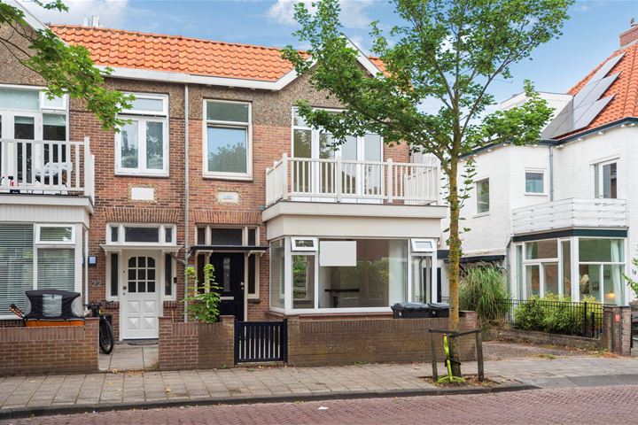 Bekijk foto 1 van Brederodestraat 20