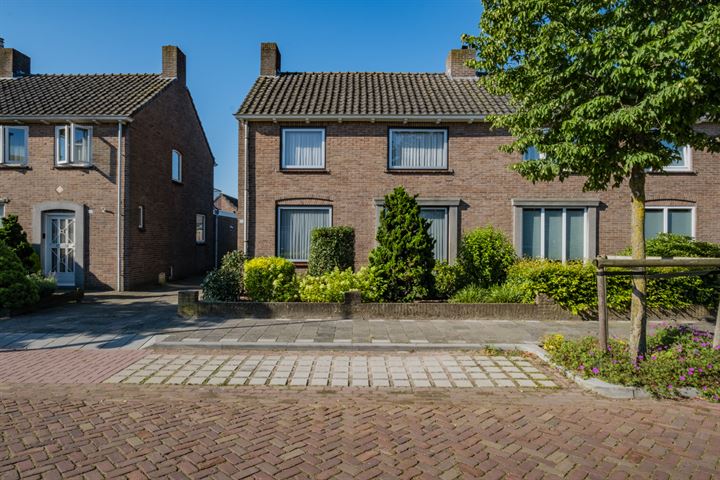 Bekijk foto 1 van Roeloff van Dalemstraat 33