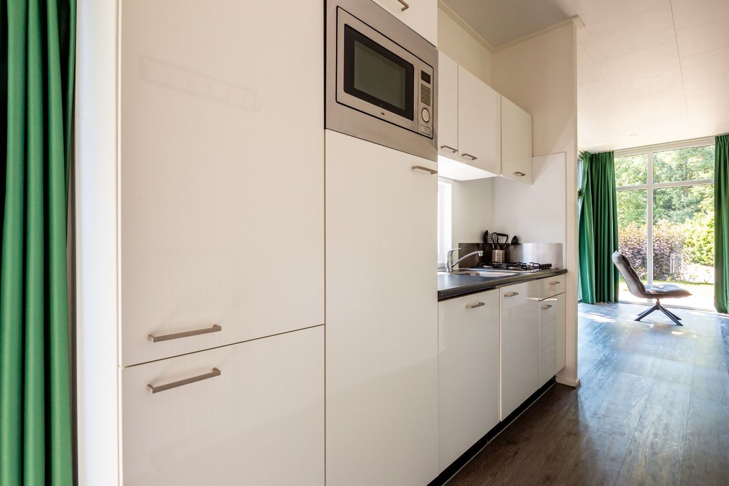 Photo 10 of Zuiderweg 2-147