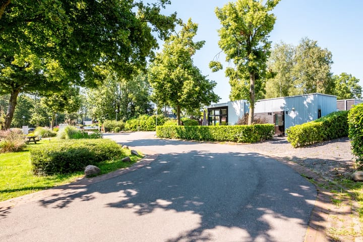 Photo 19 of Zuiderweg 2-147