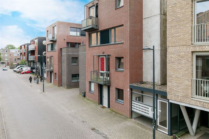 Bekijk foto 46 van Donkvaart 9-C8