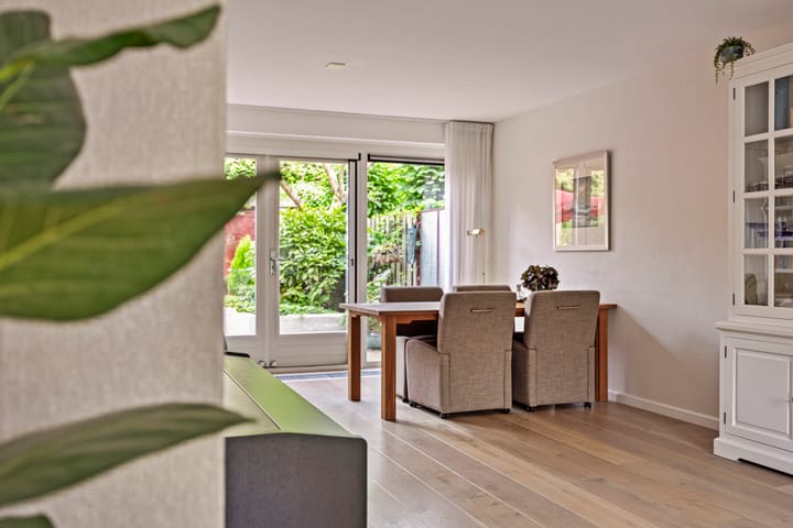 Foto 18 van Belle van Zuylenstraat 1