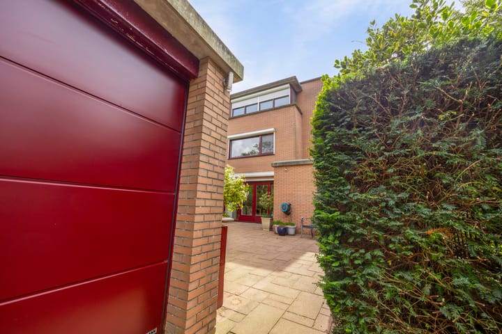 Foto 29 van Belle van Zuylenstraat 1