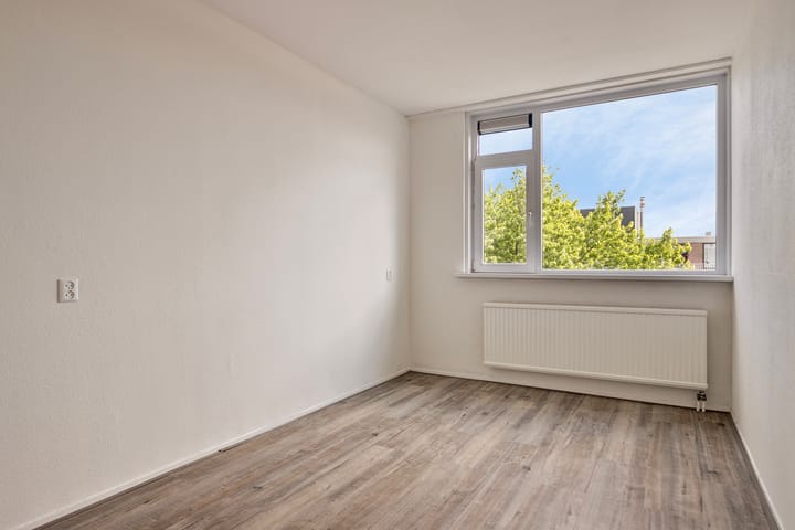 Photo 7 of Witte de Withstraat 69