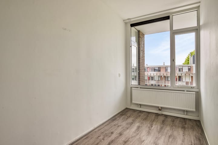 Photo 9 of Witte de Withstraat 69