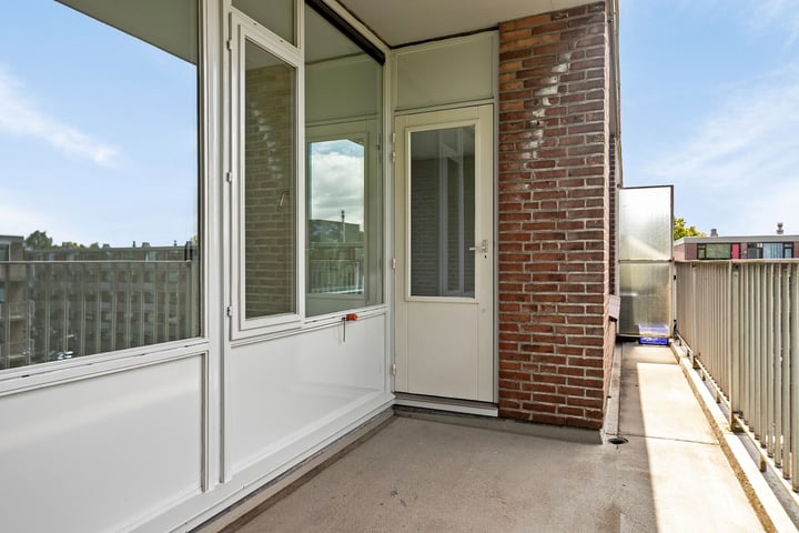 View photo 11 of Witte de Withstraat 69