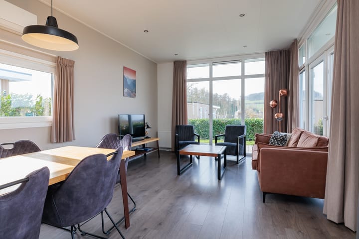 Photo 6 of Valkenburgerweg 128-220