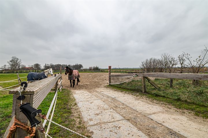 Bekijk foto 44 van Vliegtuigweg 15-A