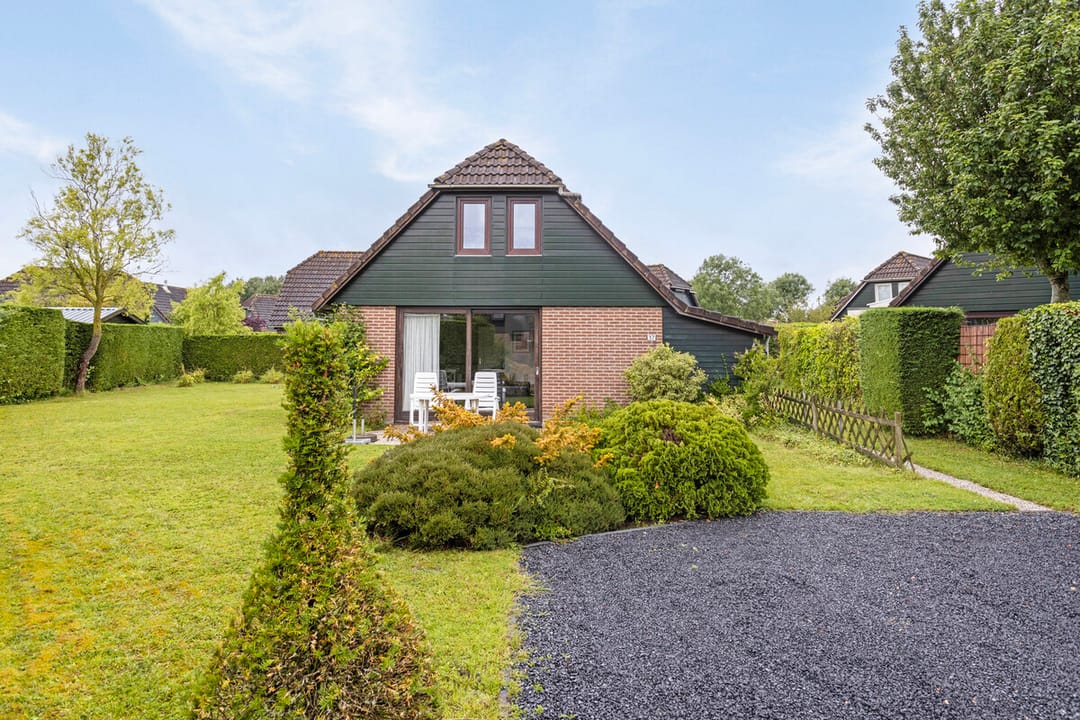 Photo 2 of Muidenweg 37