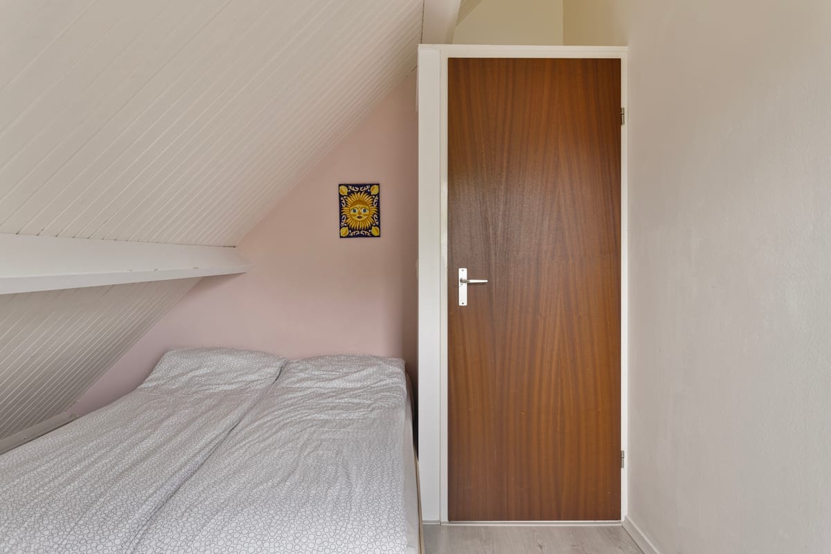 Photo 18 of Muidenweg 37