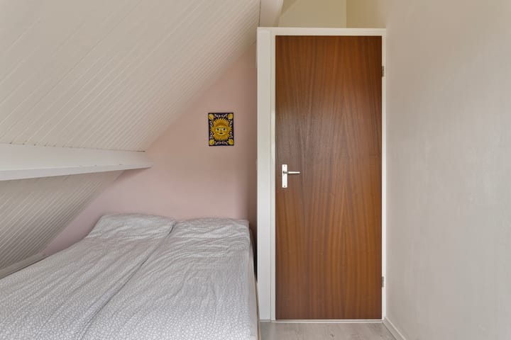 Photo 18 of Muidenweg 37