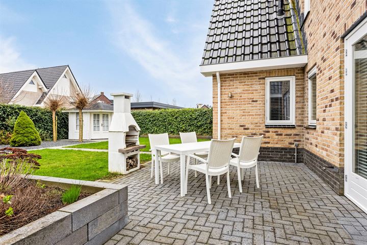 View photo 28 of Lindenhorststraat 48