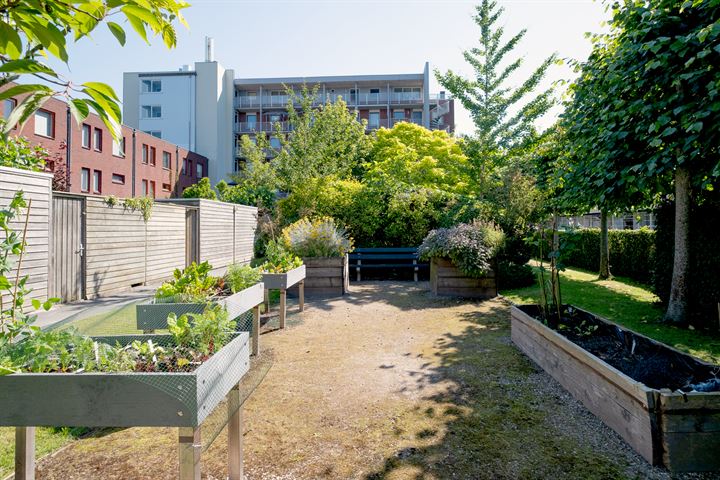 Bekijk foto 40 van Jan Steenstraat 58