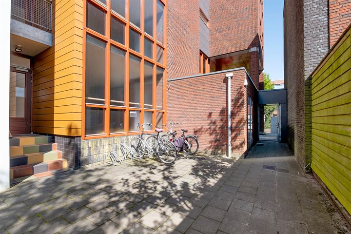 Bekijk foto 43 van Jan Steenstraat 58