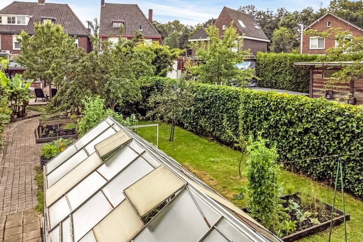 View photo 49 of Vonderstraat 2