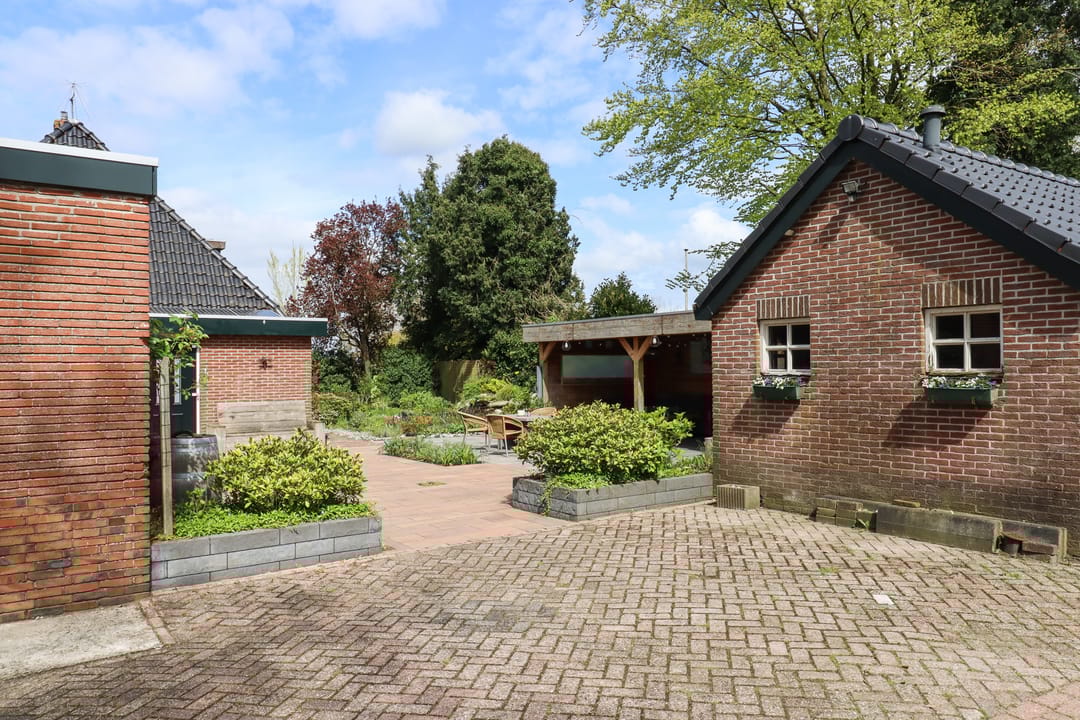 Photo 11 of Kommisjewei 49