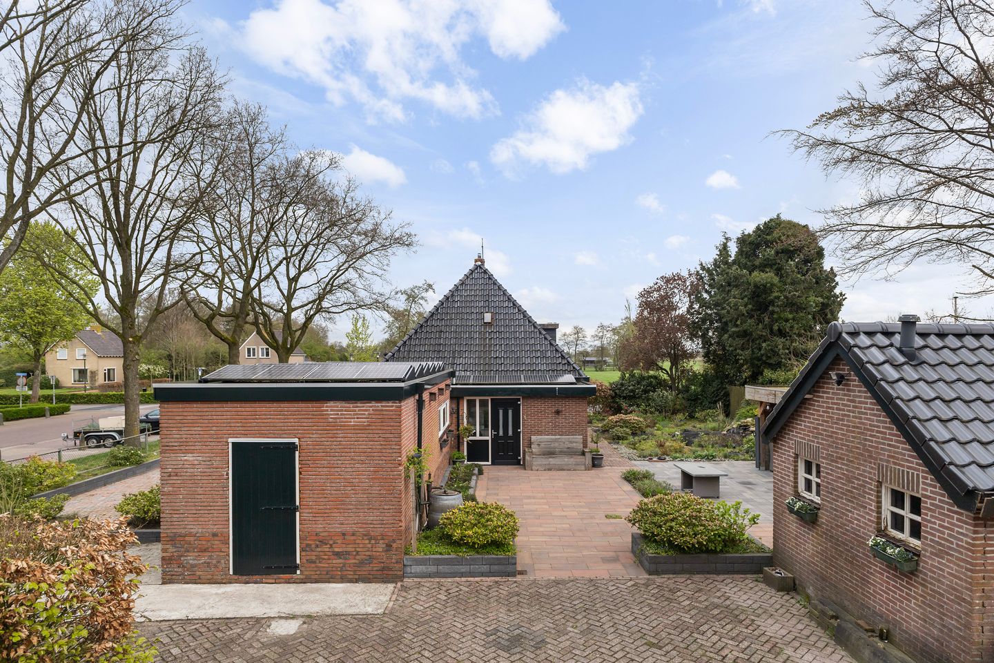 Photo 14 of Kommisjewei 49