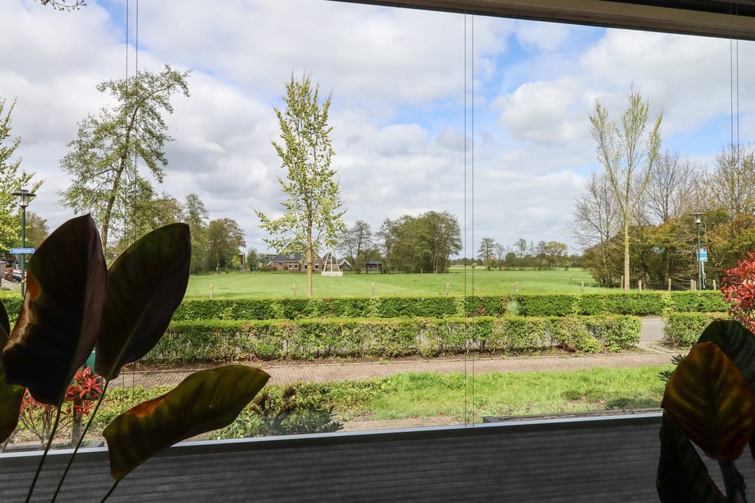 Photo 22 of Kommisjewei 49