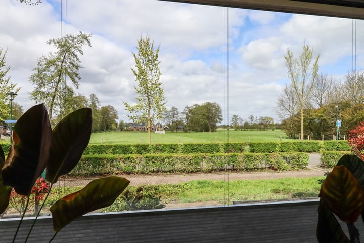 Foto 22 van Kommisjewei 49