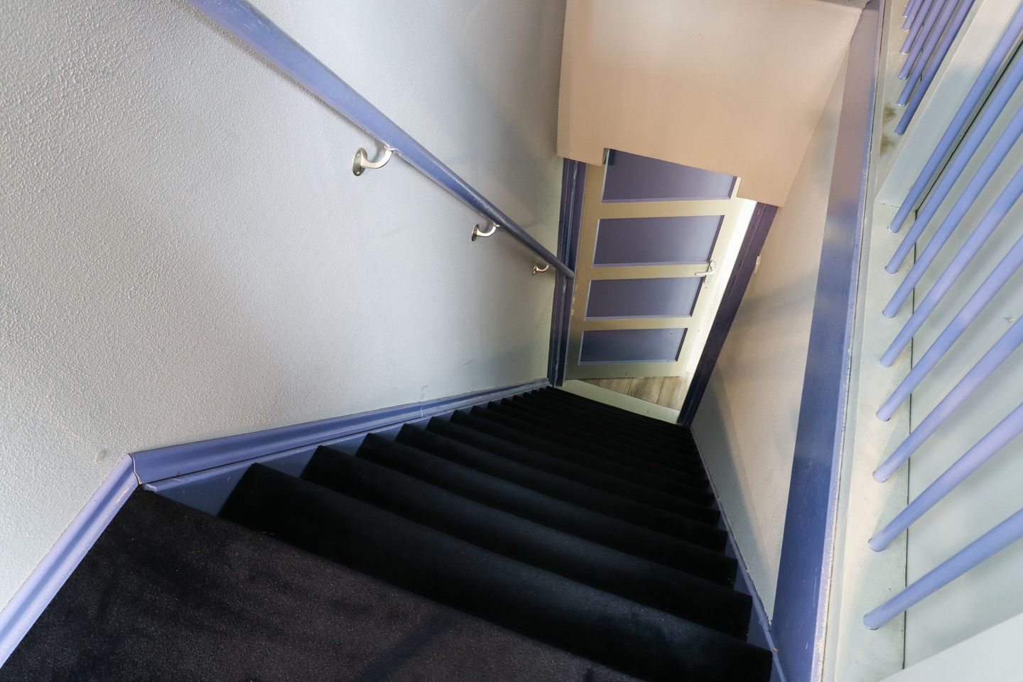 Photo 44 of Kommisjewei 49